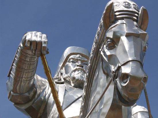 (Image) voyage mongolie statue gengis khan