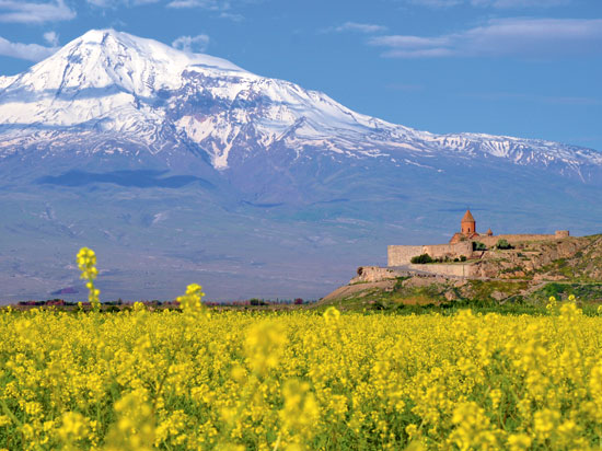 (Image) armenie mont ararat monastere khor virap fotolia