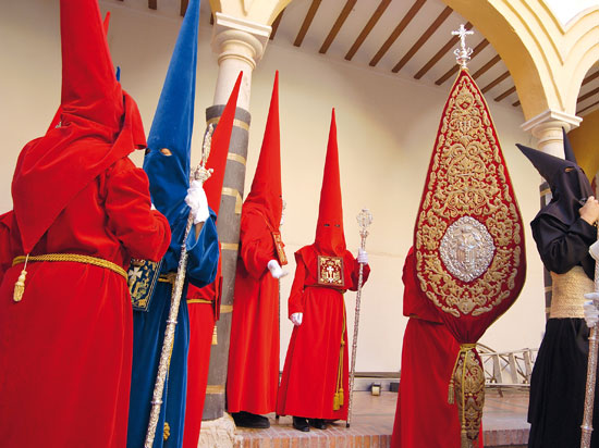 (Image) espagne andalousie seville penitence semaine sainte fotolia