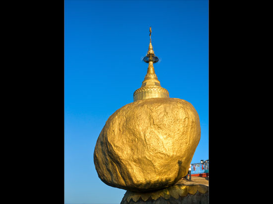 (Image) myanmar rocher d or fotolia