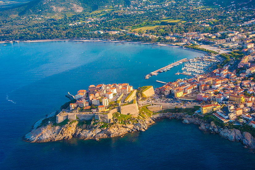 La Corse du Nord au Sud