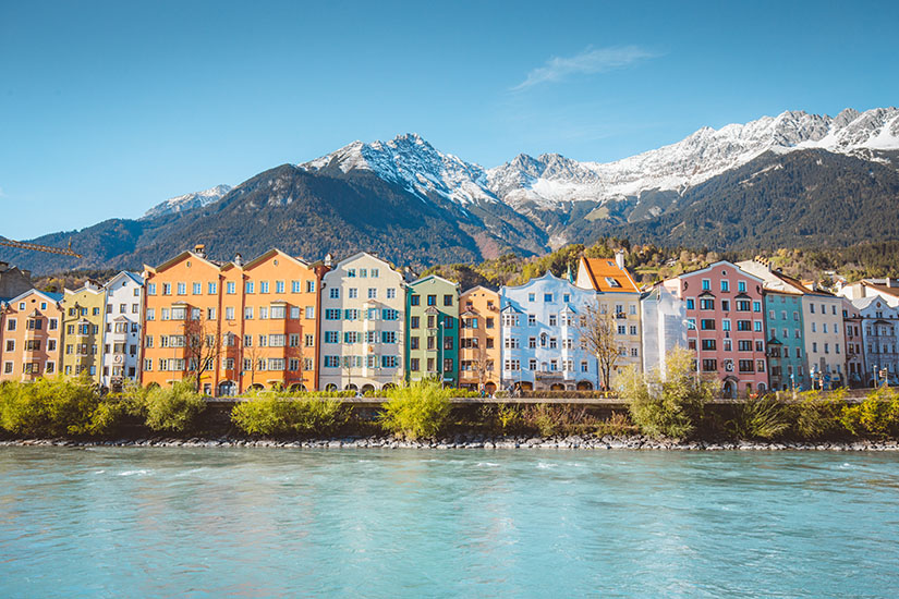 image Autriche Tyrol Innsbruck avec la riviere Inn as_255965091