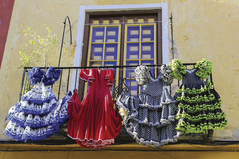 image Espagne Malaga Seville Flamenco robes  it