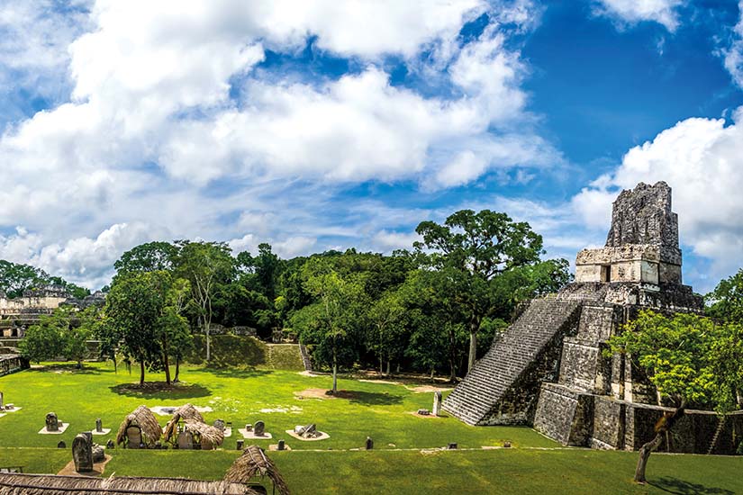 image Guatemala Site archeologique de Tikal Temples mayas it_610409644