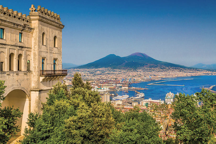 image Italie Campanie Vue aerienne de Naples avec Mont Vesuve  fo
