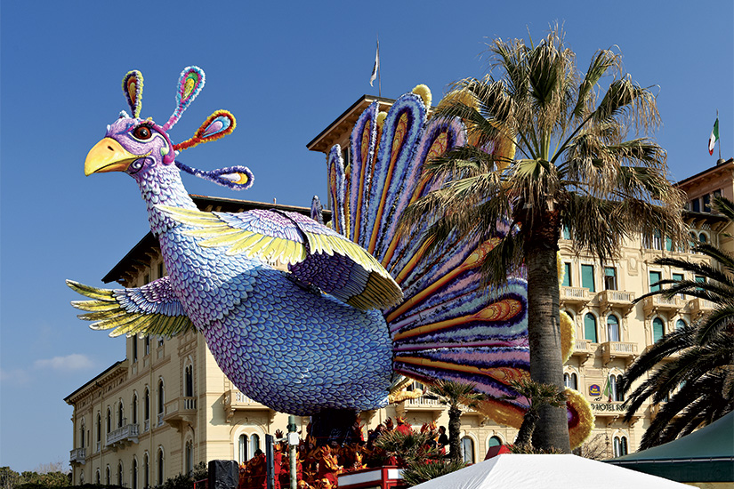 Les Carnavals de Venise et de Viareggio