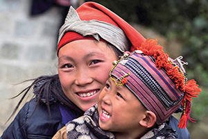 vietnam sapa femme hmong et enfant  it