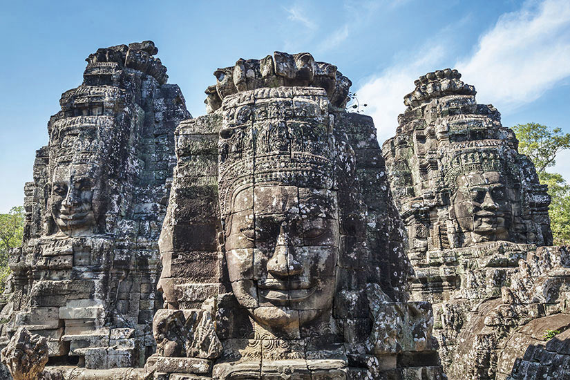 https://images.salaun-holidays.com//-image-Cambodge-Angkor-Temple-Bayon-75-fo_63057214-09032017.jpg