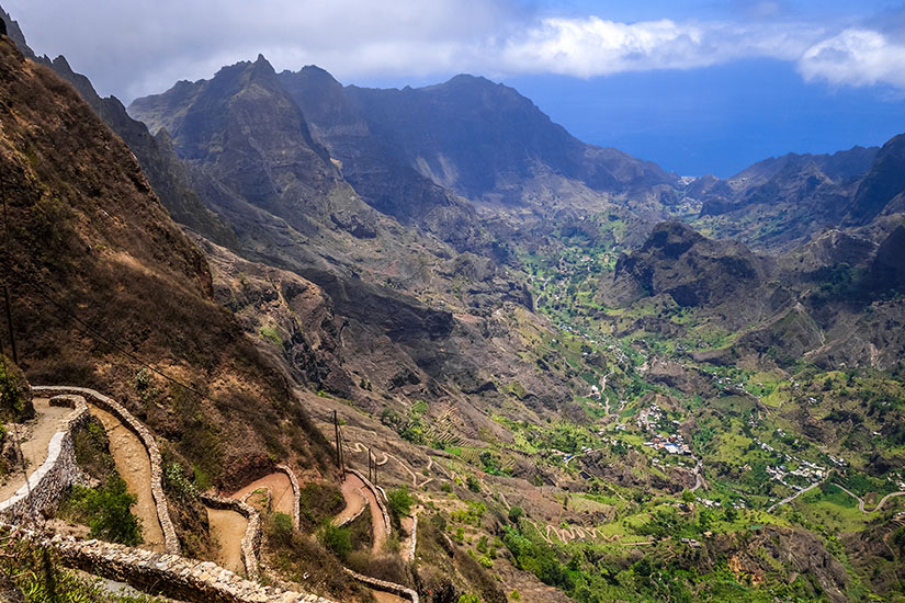 (Image)-image-Cap-Vert-Santo-Antao-sentier-de-randonnee-dans-la-vallee-de-Paul-it_1217980919.jpg