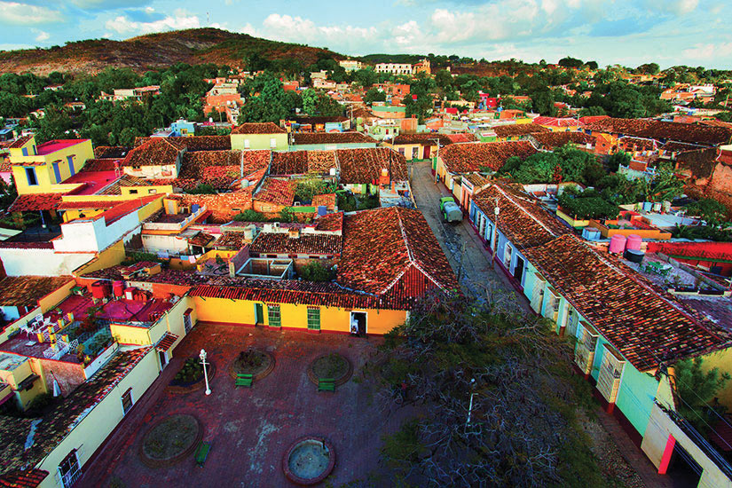 https://images.salaun-holidays.com//-image-Cuba-Trinidad-Vue-aerienne-17-fo_80514408-09032017.jpg