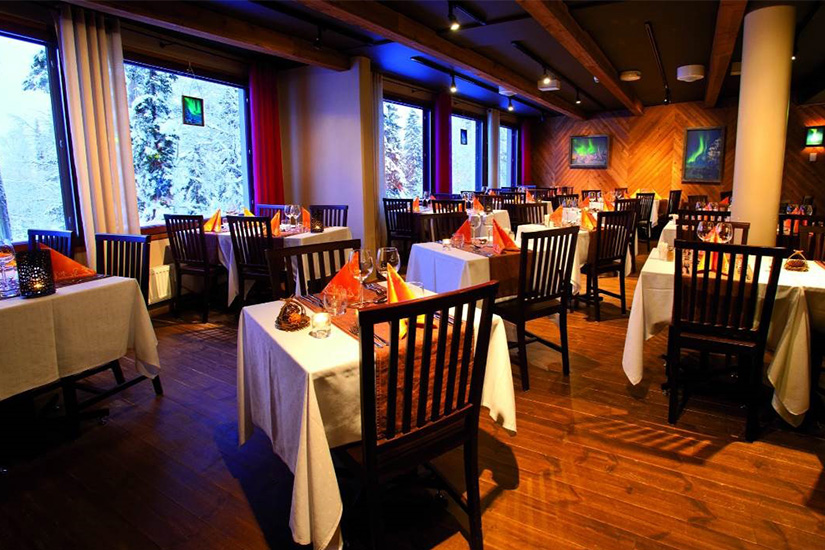 https://images.salaun-holidays.com//-image-Finlande-Laponie-Hotel-Santas-Aurora-Igloos-02-restaurant.jpg