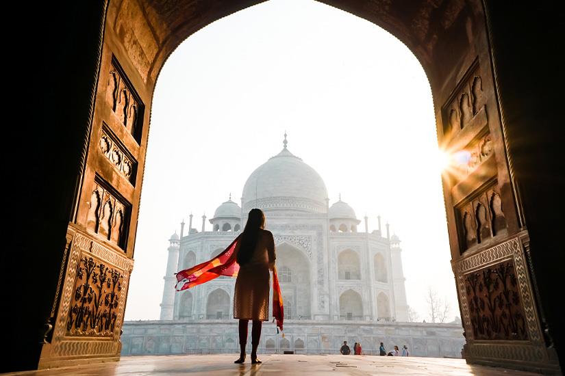 (Image)-image-Inde-Agra-Vue-du-Taj-Mahal-as_353657916