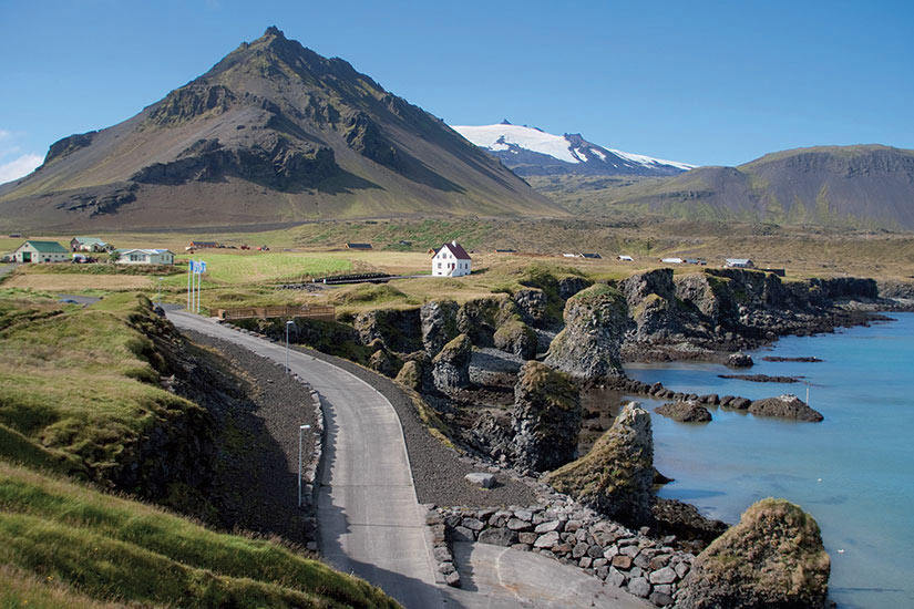 https://images.salaun-holidays.com//-image-Islande-Arnarstapi-petit-ville-de-pecheurs-27-it_25906716-09032017.jpg