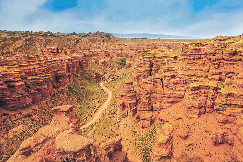 (image) - image - kazakhstan - canyon - de - charyn - as_269701501