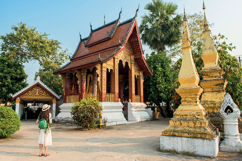 https://images.salaun-holidays.com//-image-Laos-Luang-Praban-temple-bouddhiste-Wat-Sensoukharam-as_285375678.jpg