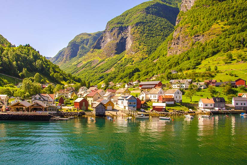 ()  norvege sognefjord is_499674131