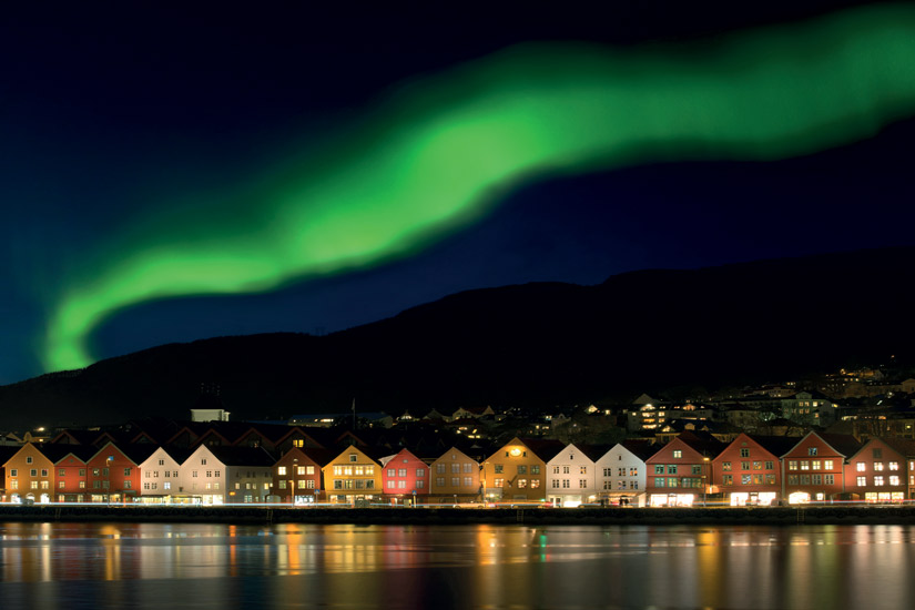()  norvege bergen hiver scandinavie aurore boreale nuit 18 it_625914702