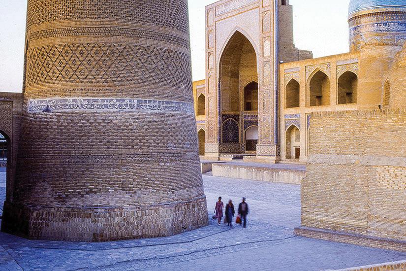 https://images.salaun-holidays.com//-image-Ouzbekistan-Boukhara-Monument-63-it_31773026-09032017.jpg