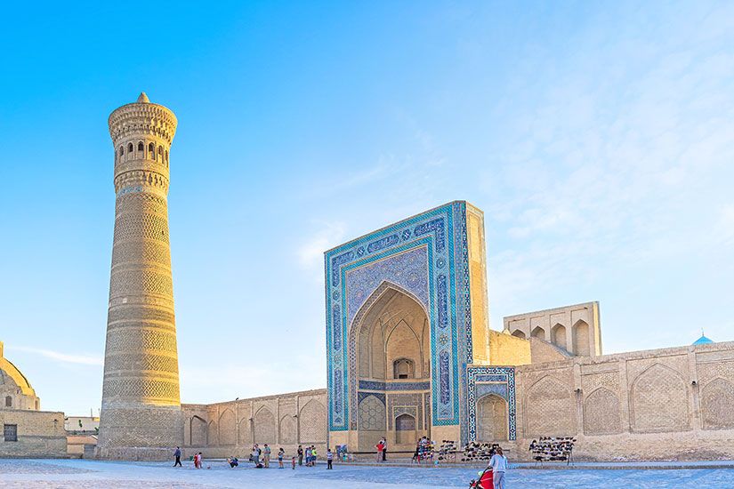 ()  ouzbekistan bukhara great minaret it