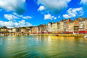 --france-normandie-honfleur-10-it_49221452-09032017.jpg