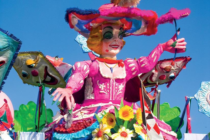 Les Carnavals de Viareggio et de Venise (au départ du Sud de la France)