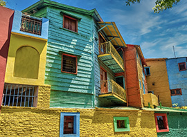 Maisons colorées de la rue Caminito à Buenos Aires en Argentine