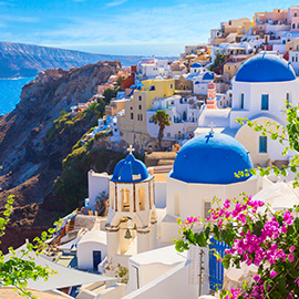 Un paysage de Grèce, vue sur les maisons typiques