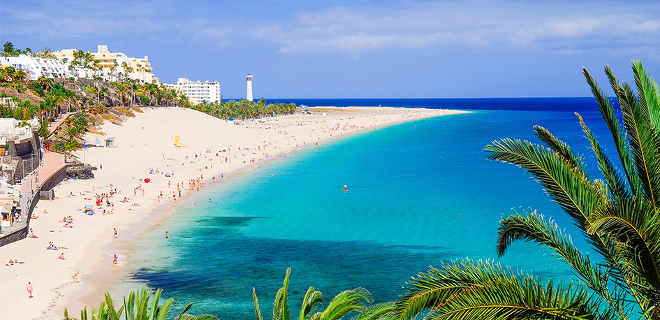 Vue panoramique de la plage Corralejo Viejo à Fuerteventura