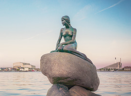 Danemark statue de la Petite Sirène à  Copenhague