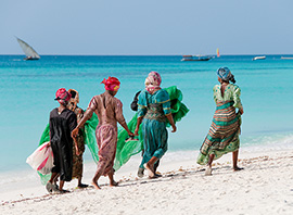 Zanzibar femmes Zanzibaraises sur la plage
