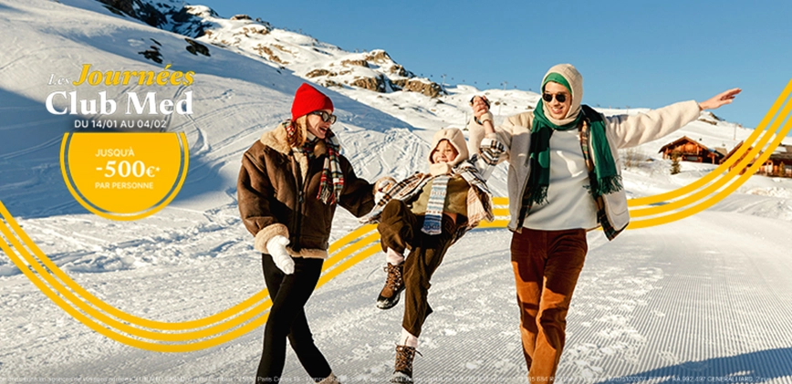 Une famille en vacances à la neige