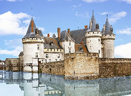 France château de Sully en Bourgogne