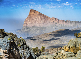 Montagne de Djebel Shams dans le mont Hajar à Oman