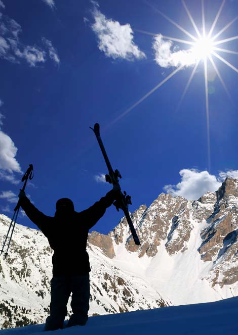 Skieur dans les Pyrénées