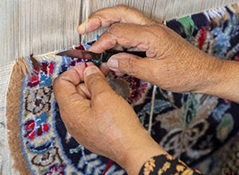 Fabrication de tapis en Ouzbékistan
